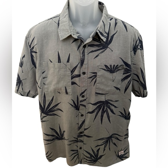QUIKSILVER Aloha Hawaiian Collared Shirt Sleeve Shirt Men XL Regular Fit - Picture 1 of 8
